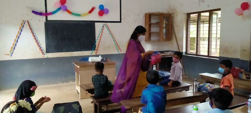 പ്രമാണം:B 35325 7.jpg