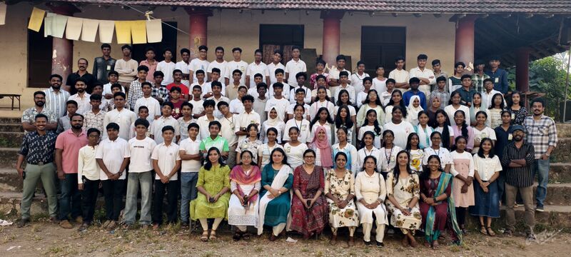 പ്രമാണം:LK District Camp TVM15.jpeg