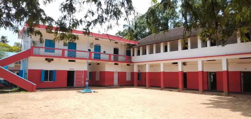 പ്രമാണം:SCHOOL PHOTO IIV.jpeg