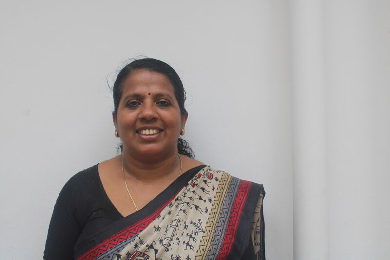 പ്രമാണം:26036 RedCross Linet Teacher.JPG