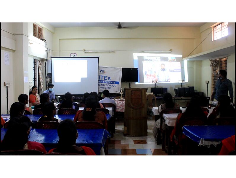 പ്രമാണം:37001-PTA-LKCS22-1 - mathew manu.jpg