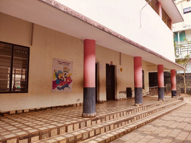 പ്രമാണം:39447 Hightech school.jpeg