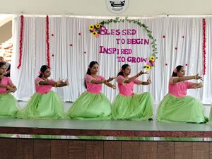 43048-welcome dance.jpg