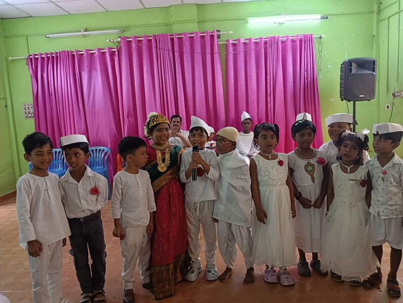 പ്രമാണം:44243 Childrens day25-3.jpg