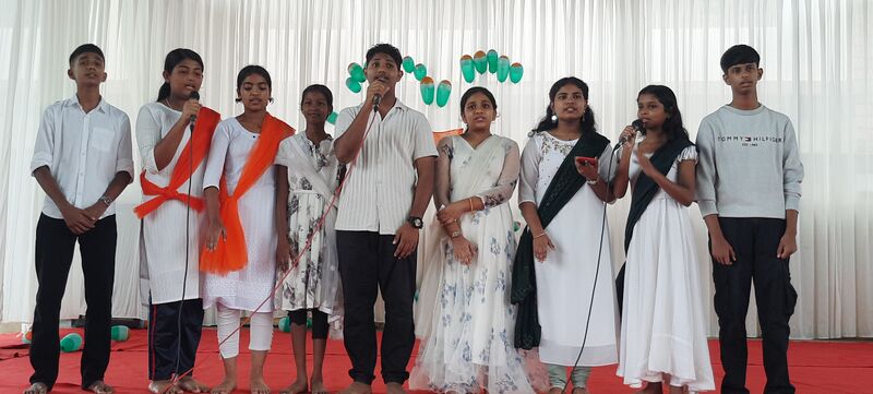 പ്രമാണം:47026-stghssv-Independence day9.jpg