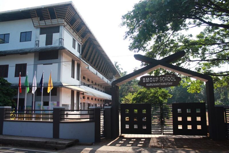 പ്രമാണം:Ente gramam karuvanthiruthy1.jpg