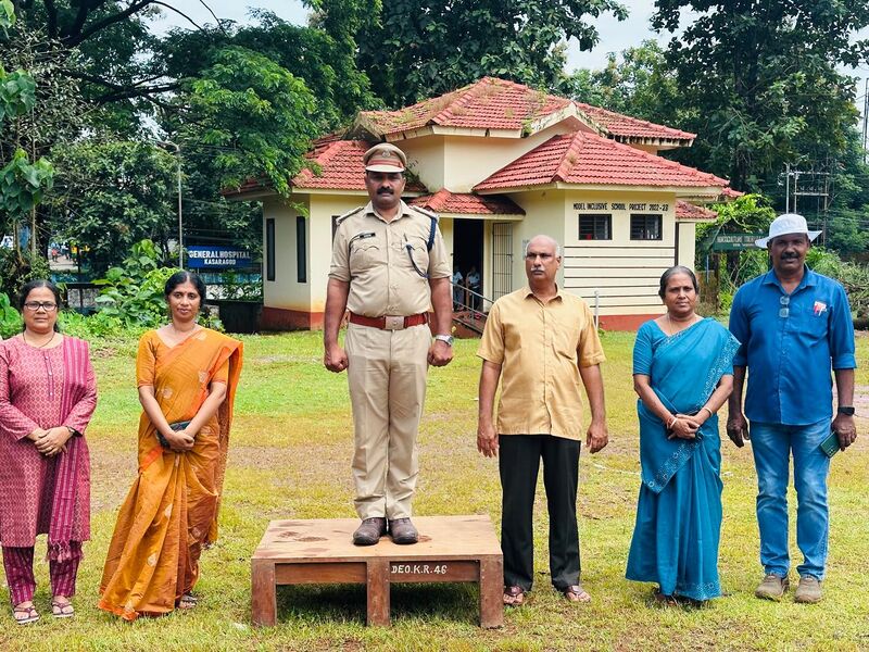 പ്രമാണം:11002 school olympics.jpg