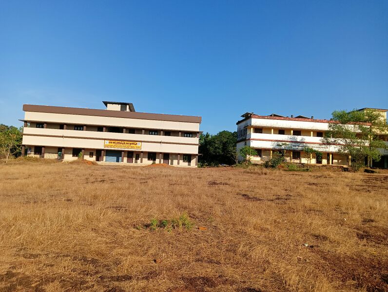 പ്രമാണം:11072 school.jpg