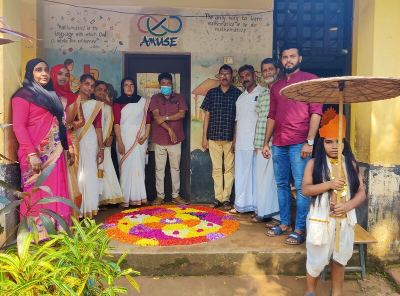 പ്രമാണം:18449 staff 01.jpeg