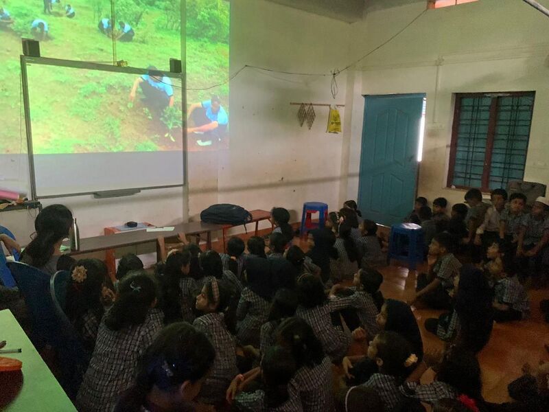 പ്രമാണം:19437 computerlab3.jpg