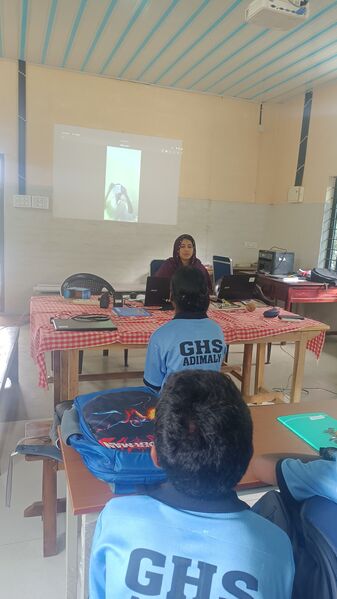 പ്രമാണം:29041-lk school camp1.jpg