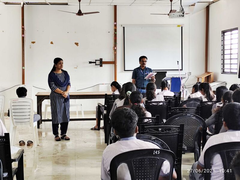 പ്രമാണം:35050 vq325.jpg