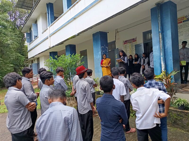 പ്രമാണം:42037 vayana.jpg