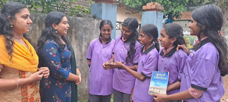 പ്രമാണം:44055 constitution quiz2025 class 8.jpg