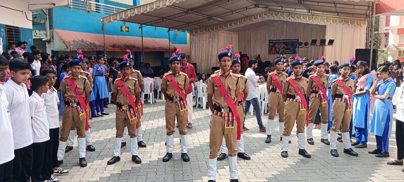 പ്രമാണം:Annual day parade.jpg