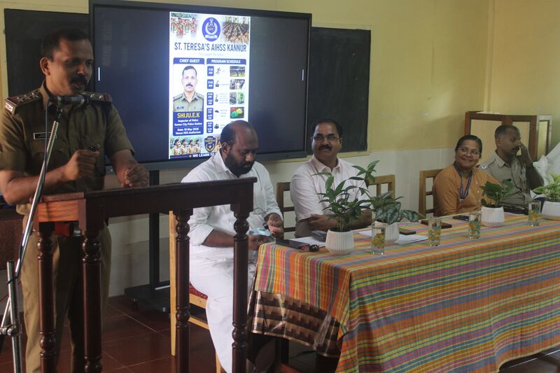 പ്രമാണം:Spc2026 5 13006.JPG