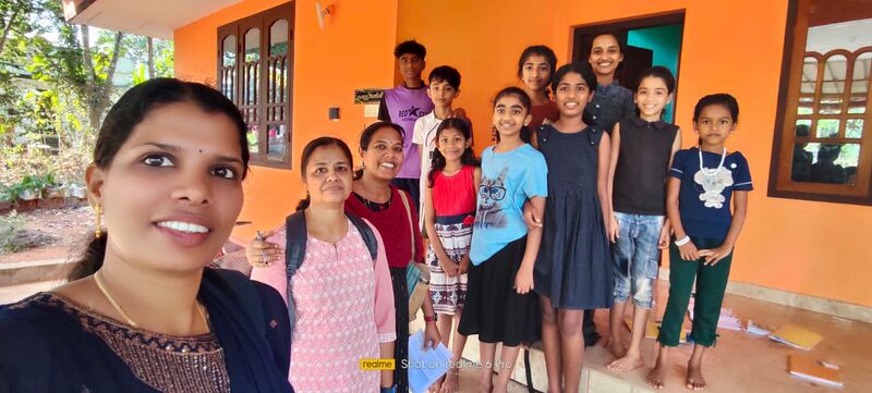 പ്രമാണം:12027 house visit.jpg