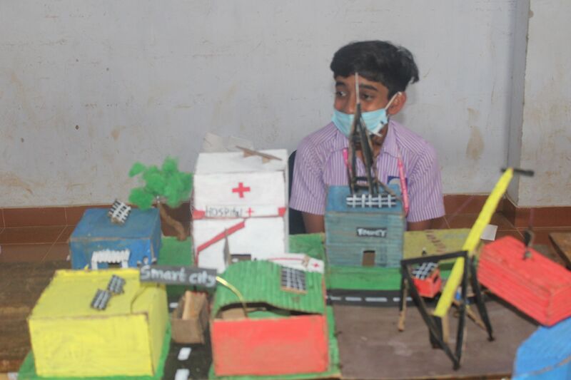 പ്രമാണം:15502 Hitech activity-1.JPG