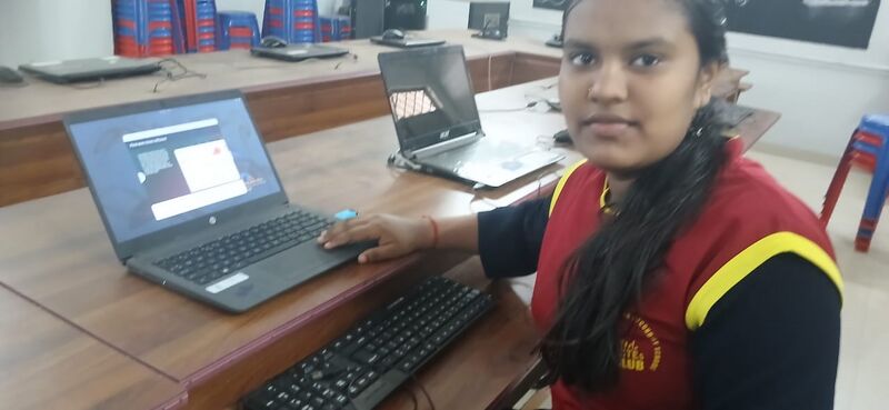 പ്രമാണം:21060 lk installation fest5.jpg