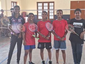 34004-junior-girls-Badminton.jpg