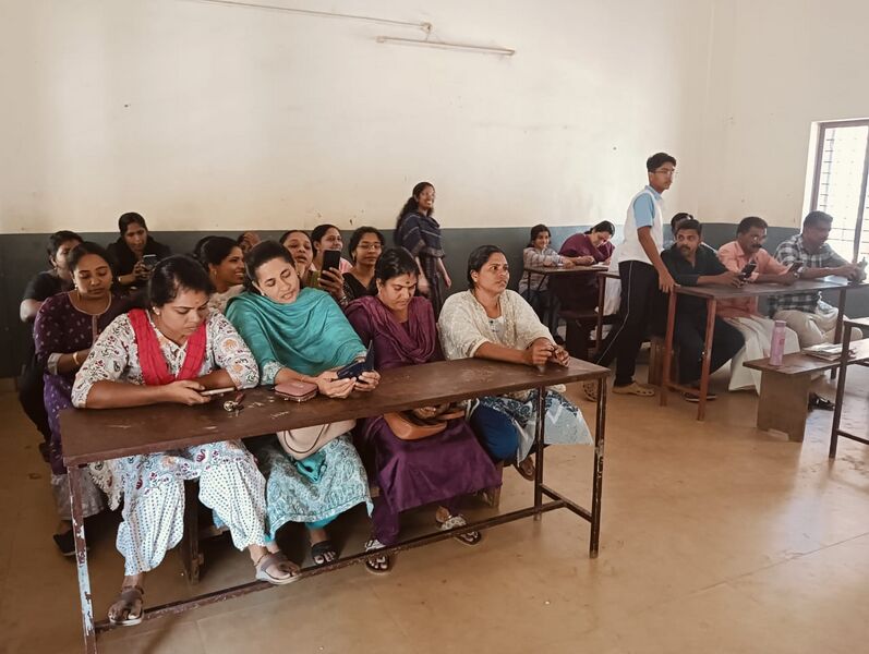 പ്രമാണം:36021 AI 6.jpeg