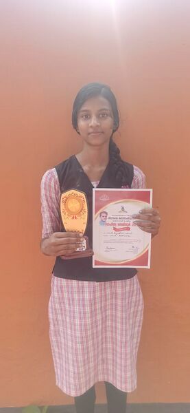 പ്രമാണം:42050 sahithya seminar.jpg