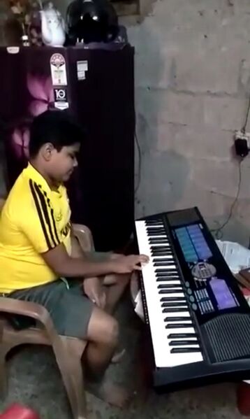 പ്രമാണം:42560 സ്നേഹസംഗമം 1.jpg