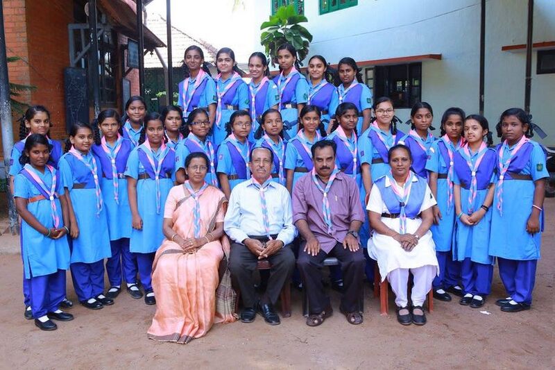 പ്രമാണം:43059 guiding.jpg