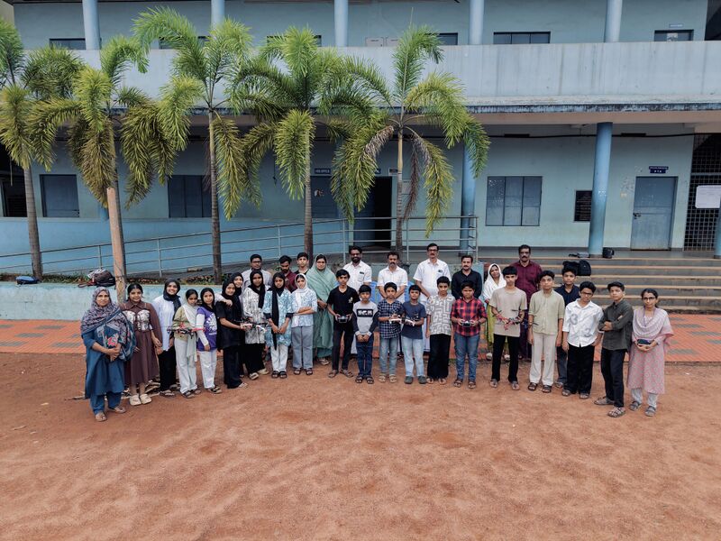 പ്രമാണം:47064 AI DRONE WORKSHOP.jpeg