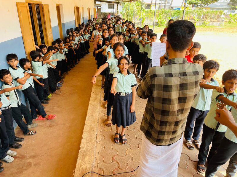 പ്രമാണം:12323 PLEDGE.jpg