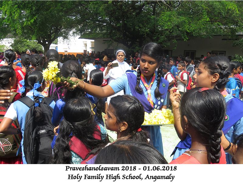 പ്രമാണം:25024praveshanolsavam (3).JPG