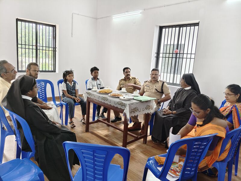 പ്രമാണം:25258 school safety committe 2(1).jpg