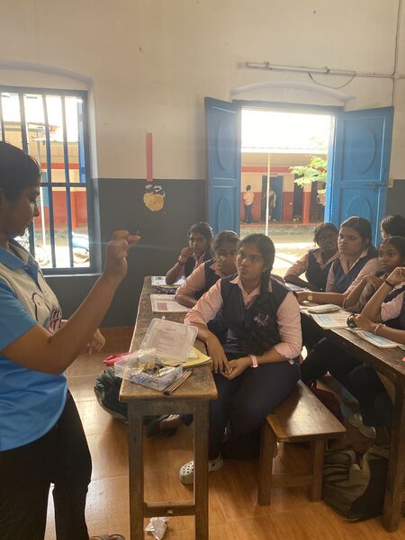 പ്രമാണം:33089 KTM 02.jpeg