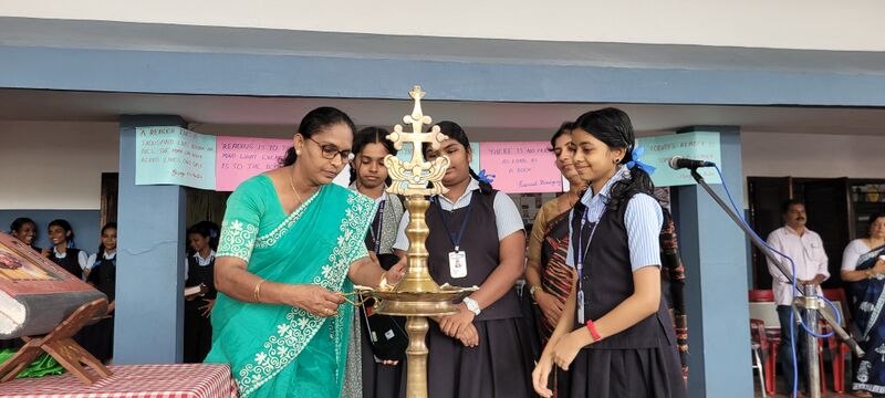 പ്രമാണം:34046 r3.jpg