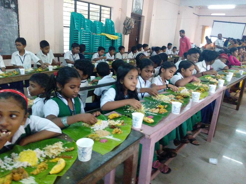 പ്രമാണം:44050 19 22.jpg