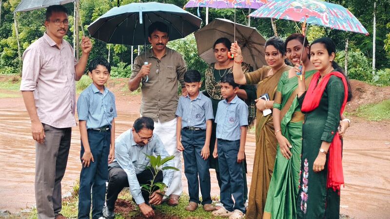പ്രമാണം:47070par5.jpeg