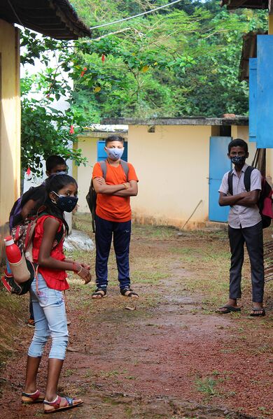 പ്രമാണം:BS21 KGD 11030 4.jpg