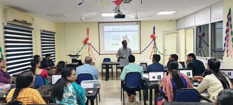 പ്രമാണം:Experts Visit TVM3.jpeg