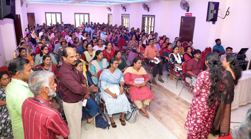 പ്രമാണം:LK Nodal Officers 3.jpg