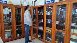 14031 sciencelab2.jpeg