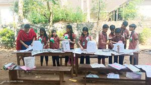 31064 eco club activity 2.jpeg