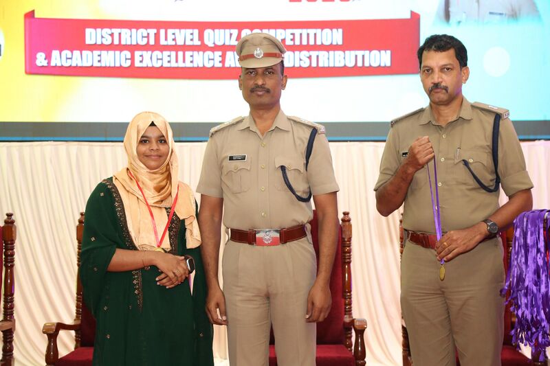 പ്രമാണം:42061 649.jpeg