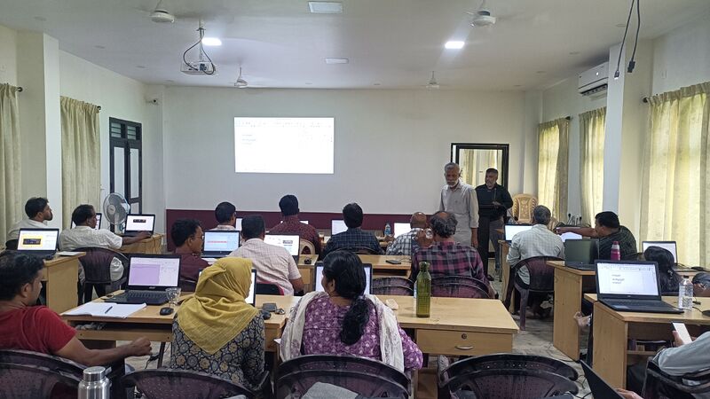 പ്രമാണം:Drcmlp training 8 16.jpg