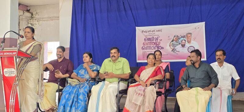 പ്രമാണം:12024-praveshanothsavam4.jpg