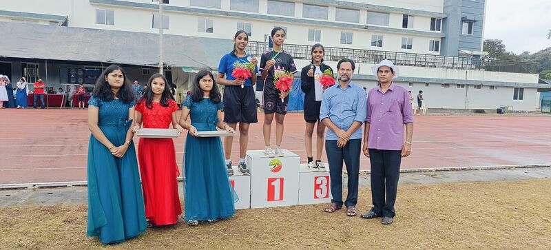 പ്രമാണം:15051 price giving.jpg