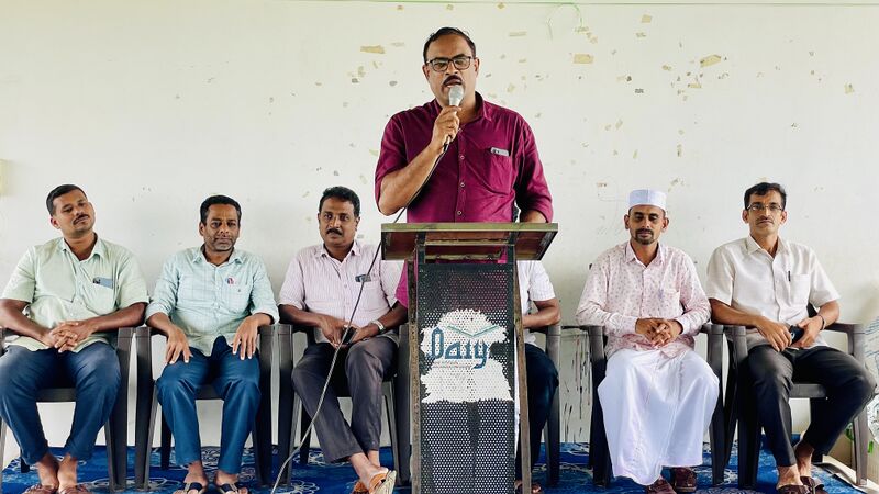 പ്രമാണം:18364 ALIFARABIC CLUB 2025-26.jpg