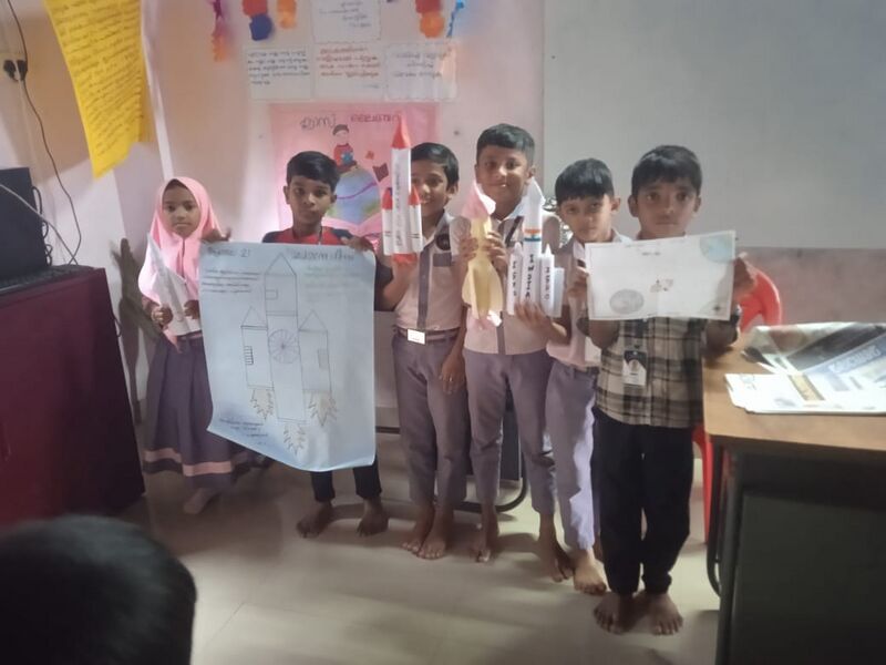 പ്രമാണം:19812 chandradhinam.jpg