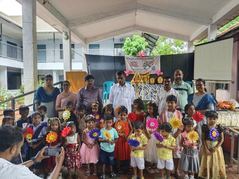 പ്രമാണം:25059 Pravesanolsavam1.jpg