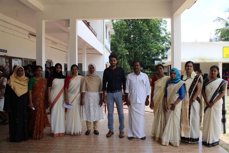 പ്രമാണം:26009 teachers day (3).jpg