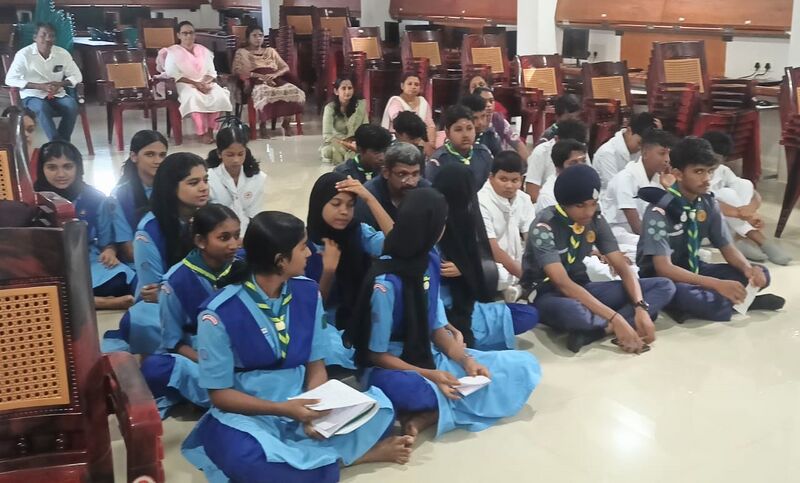 പ്രമാണം:27009 GANDHI.jpeg